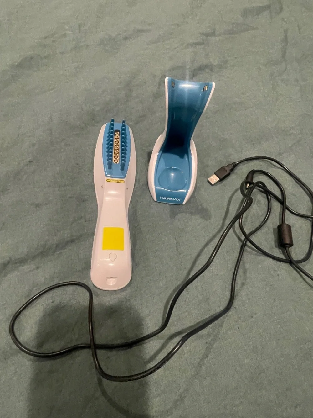 HairMax Ultima 9 Classic LaserComb Hair Growth Device